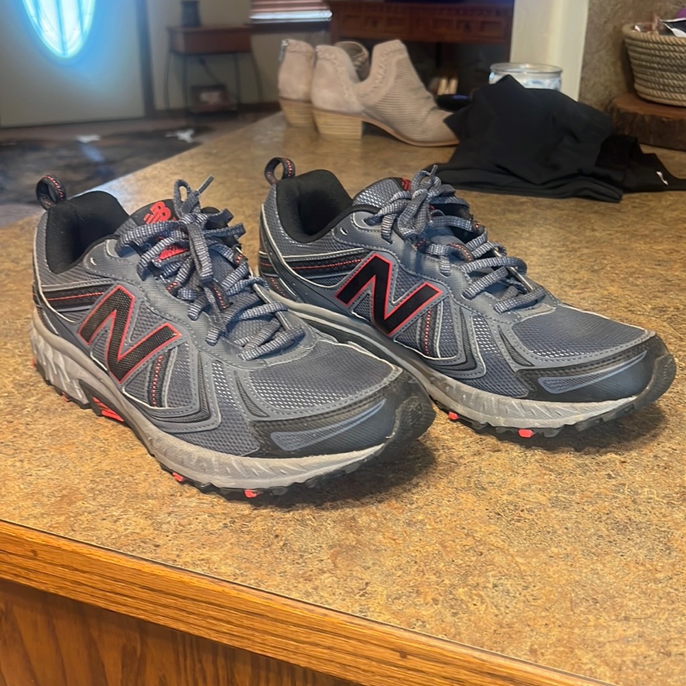 Men’s New Balance TechRide 410v5 - Size 11 Great Condition